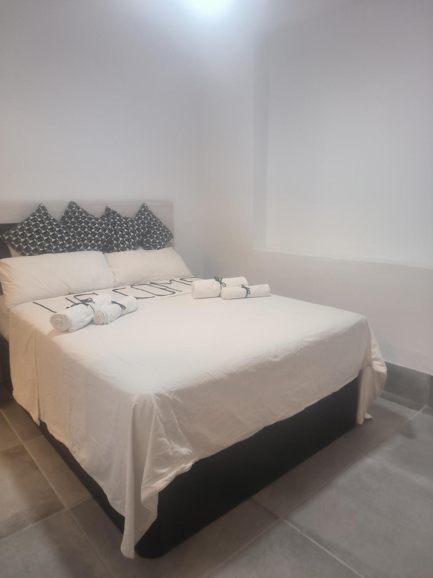 Pinar Suites Habitaciones Torremolinos Ngoại thất bức ảnh