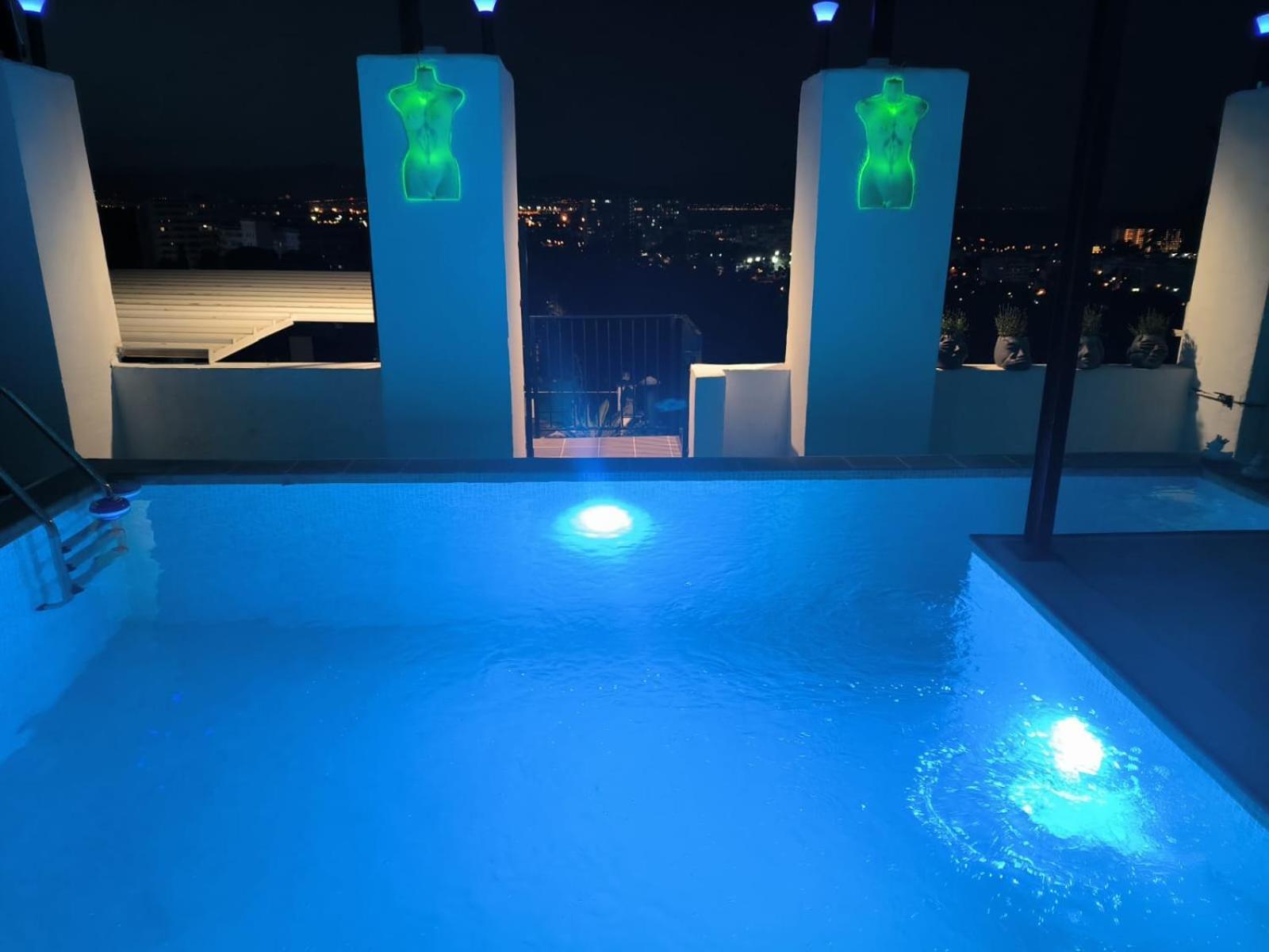 Pinar Suites Habitaciones Torremolinos Ngoại thất bức ảnh